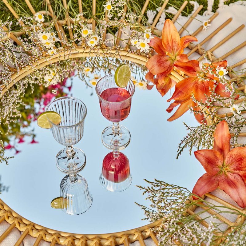 Line Wine Glass - Image 4
