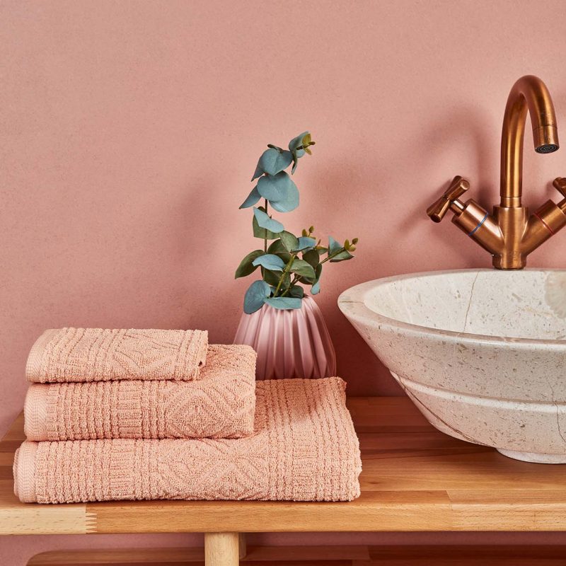Helena Bath Towel - Image 2
