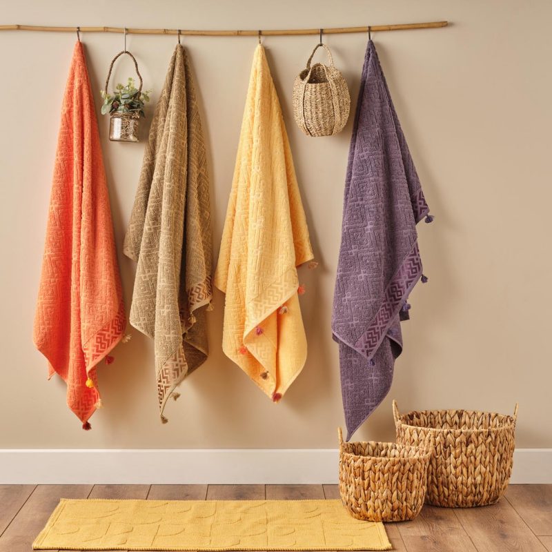 Mosaic Bath Towel - Image 4