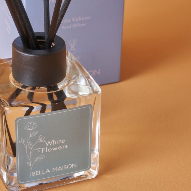 White Flowers Room Fragrance 100 ML - Image 2