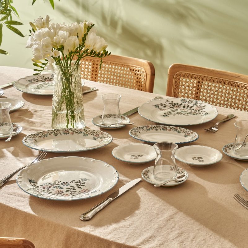 Vintage 26 Piece Breakfast Set - Image 2