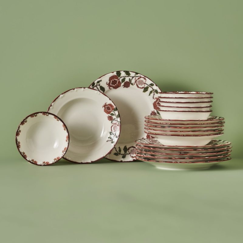 Jolly 30 Piece Table Set - Image 10
