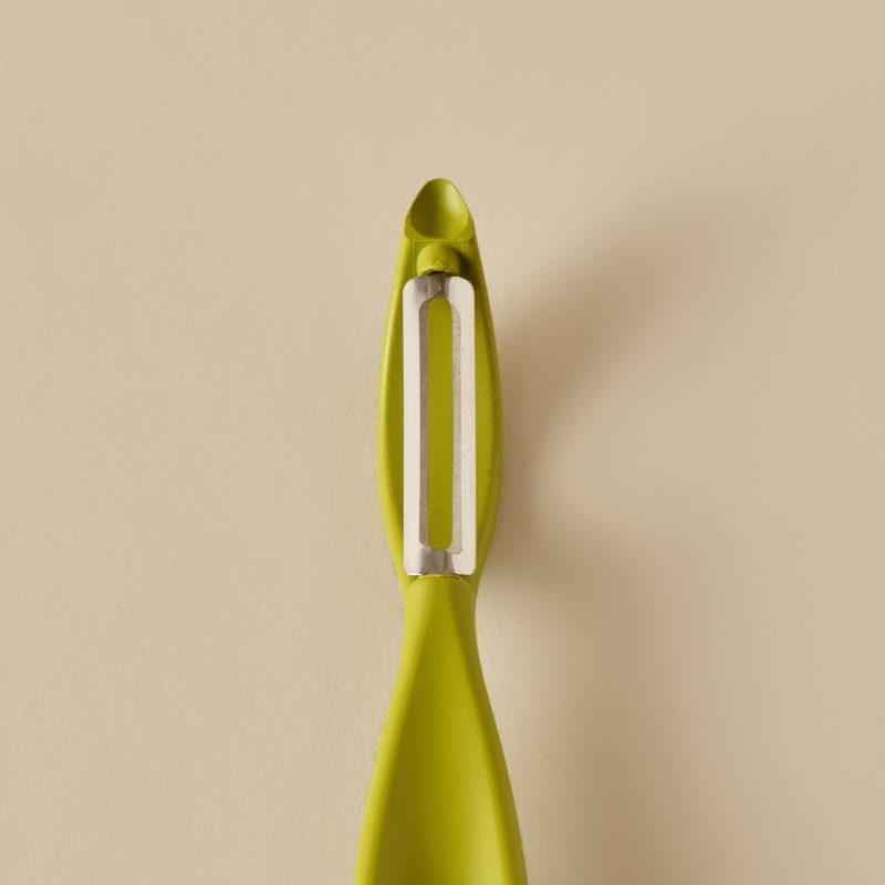 Lui Peeler - Image 2