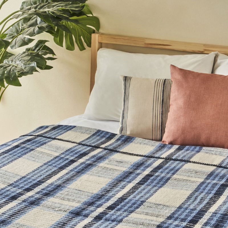 Noah Single Scotch Blanket - Image 2