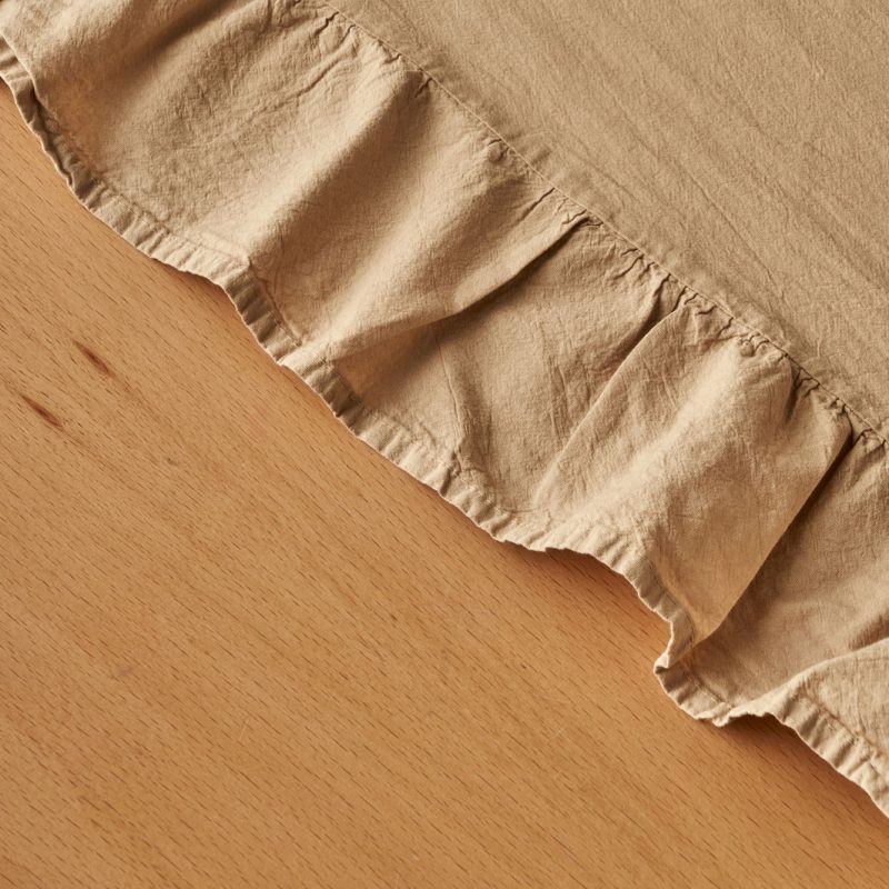 Elegance Ruffled Tablecloth - Image 2