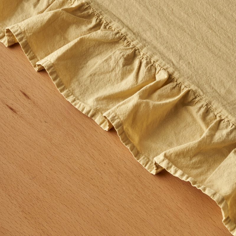 Elegance Ruffled Tablecloth - Image 2