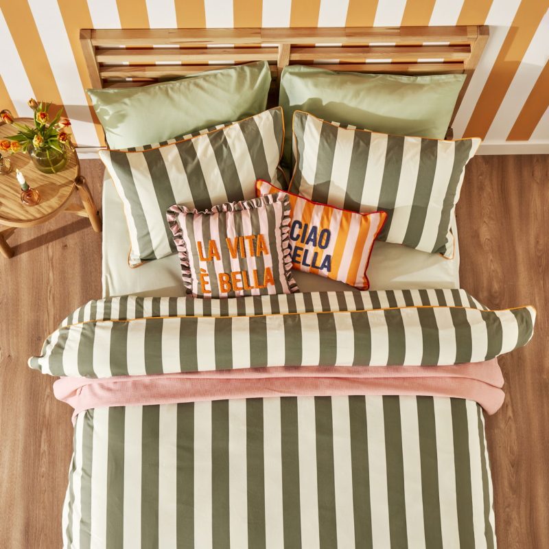 Line Double Duvet Cover Set - Image 2