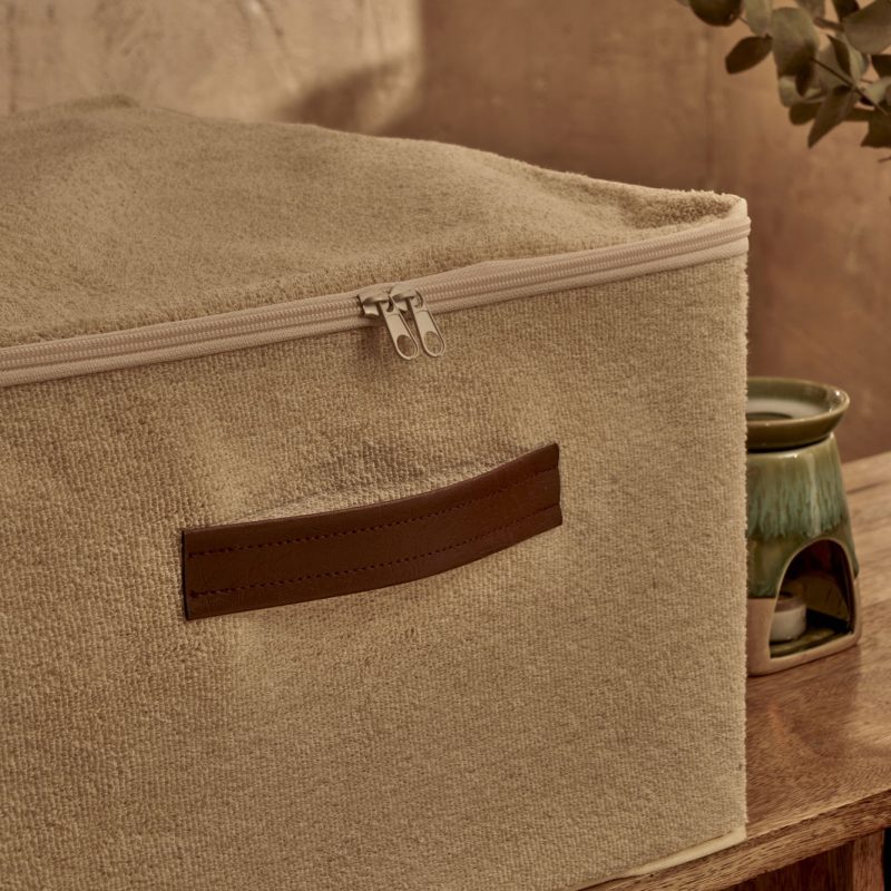 Karla Rectangular Towel Fabric Saddle (23x42x35 cm) - Image 3