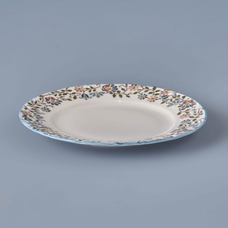 Vintage 24 Piece Dinnerware Set Blue - Image 7