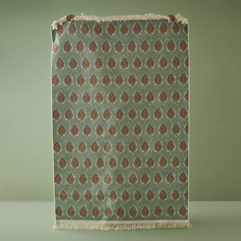 Indian Hug Green (80x150cm) - Image 2