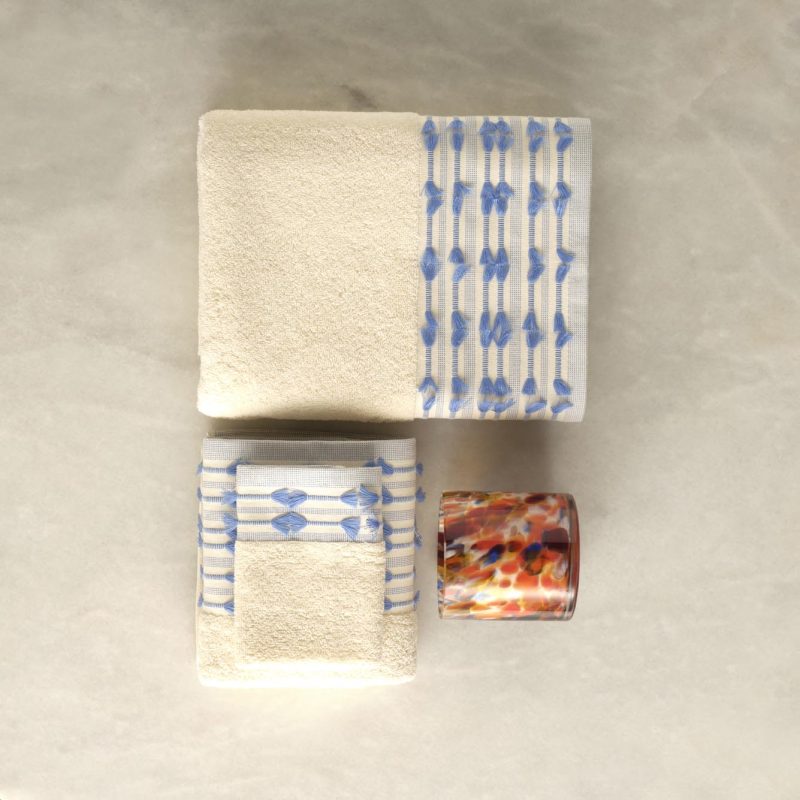 Tassel Bath Towel - Image 3