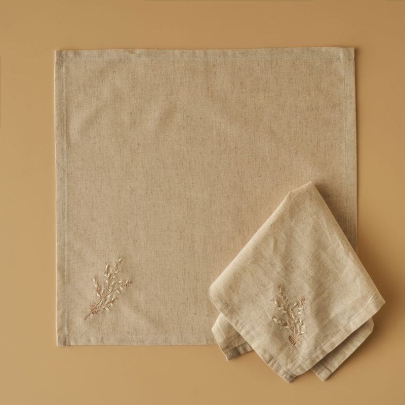 Exclusive Linen Tableware Set - Image 4