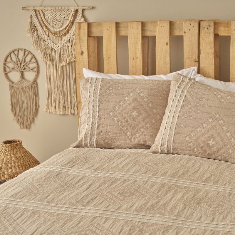 Glorinda Double Bedspread Set - Image 2