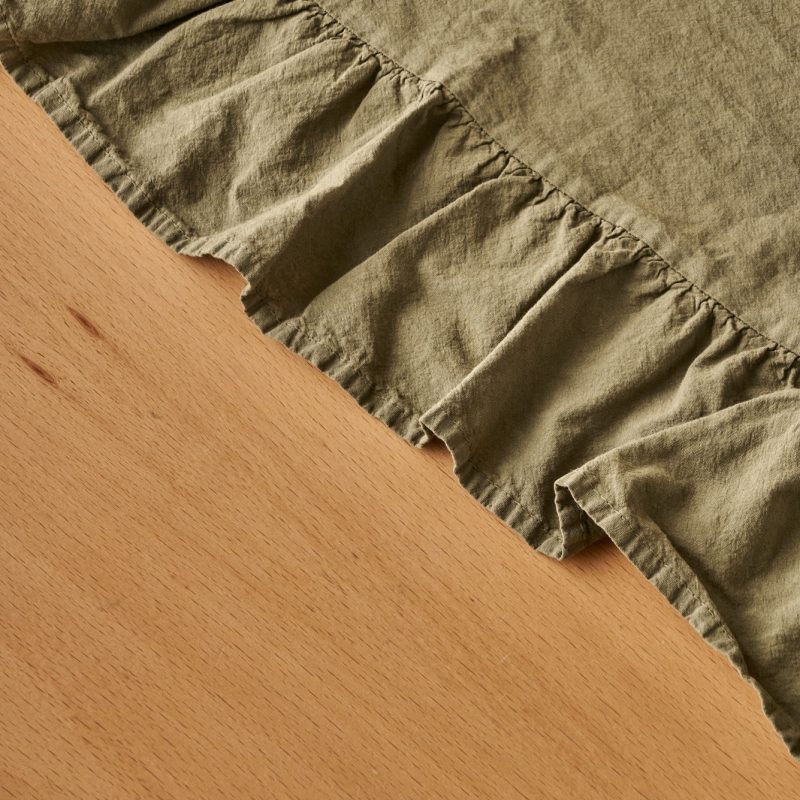 Elegance Ruffled Tablecloth - Image 2