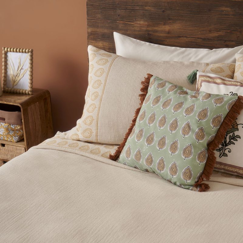 Indian Art  Bedspread Set Cream (240x260) - Image 2