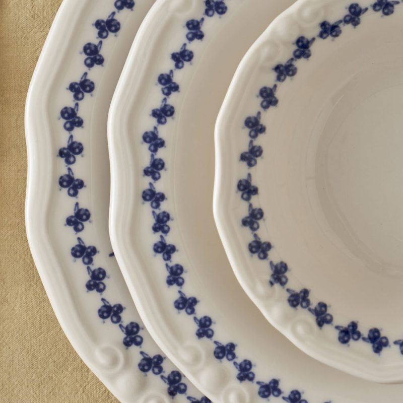 Vanessa Table Set - Image 7