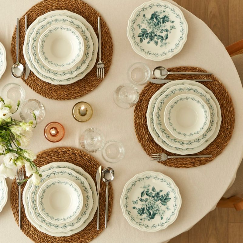Isabella 24-piece Dinnerware Set