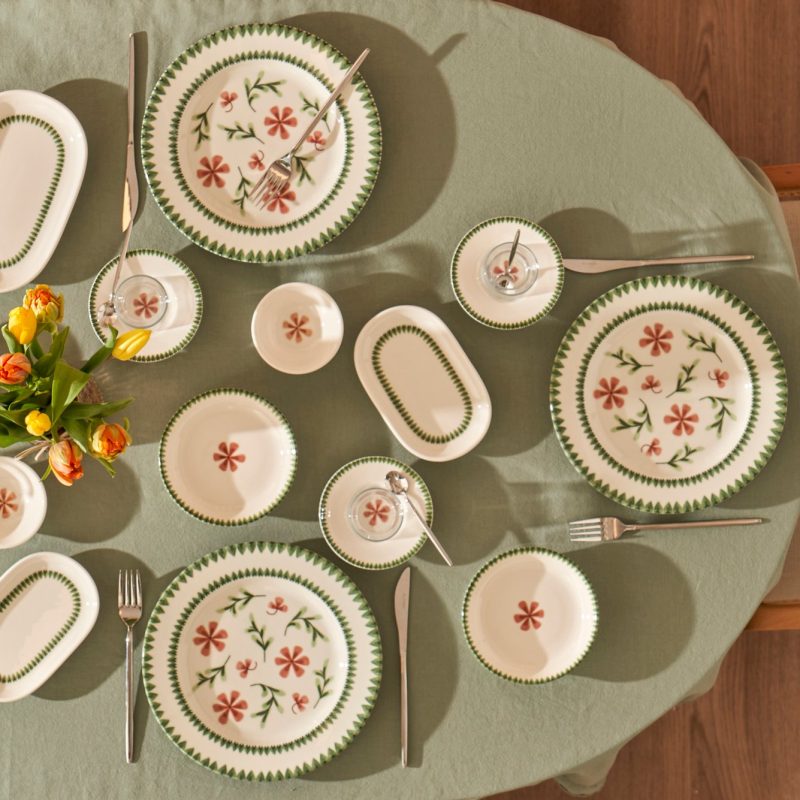 Flowers  44 Piece Dinnerware and Breakfastware Set - Image 2