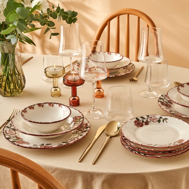 Jolly 18 Pieces Dinnerware Set