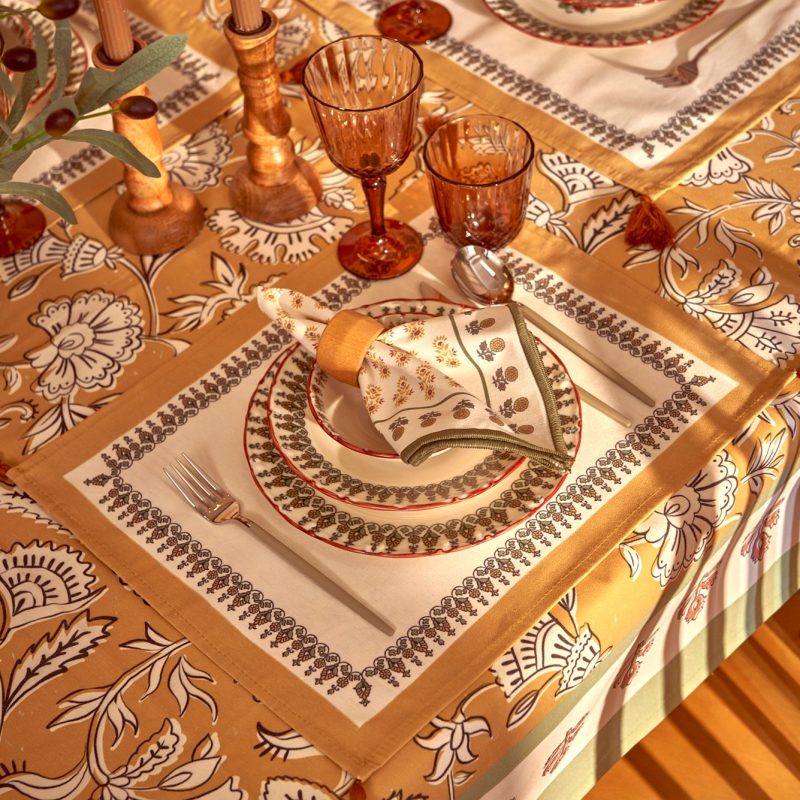 Indian 36 Piece Table Set - Image 3